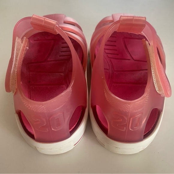 Baby size 4 Igor jellies - pink - Picture 2 of 5